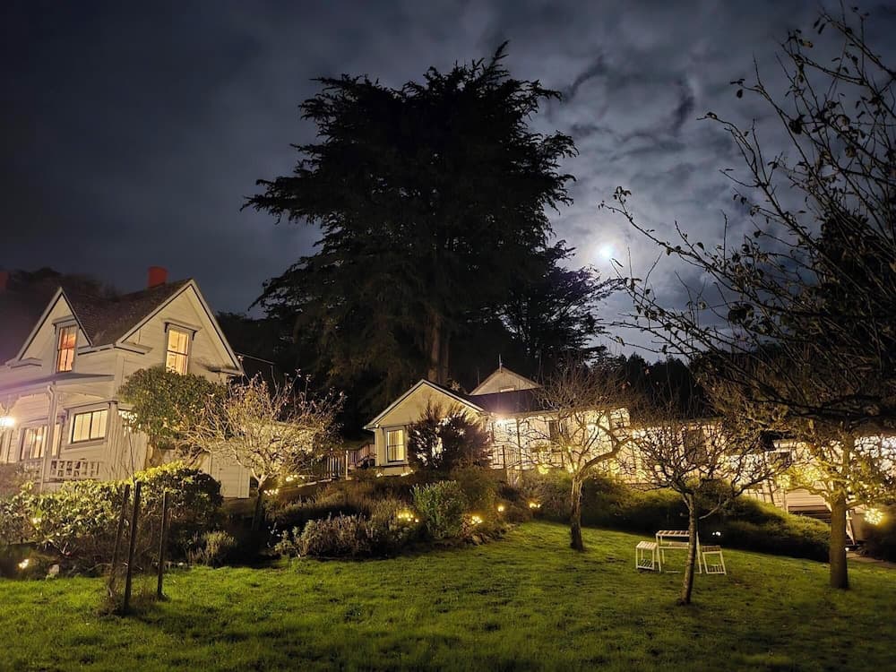 Dennen's Victorian Farmhouse