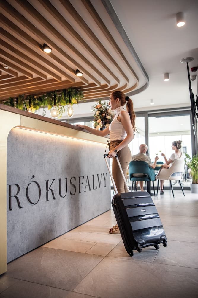 Rókusfalvy Borhotel