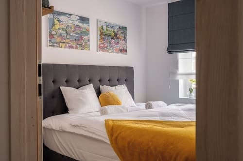 RentPlanet - Apartament Nowowiejska