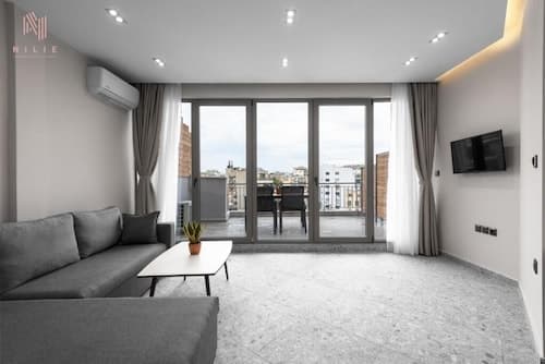 Avenue Studios & Apartments, Nilie Hospitality MGMT