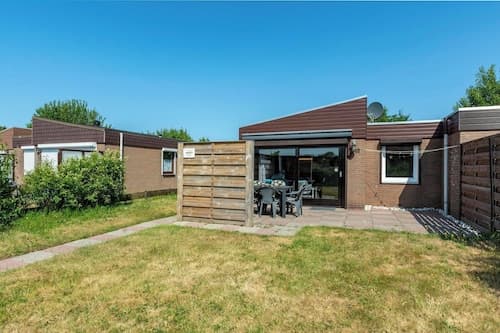 De Blenck 67 Family-friendly Bungalow