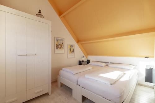 Cozy Holiday Home With Terrace
