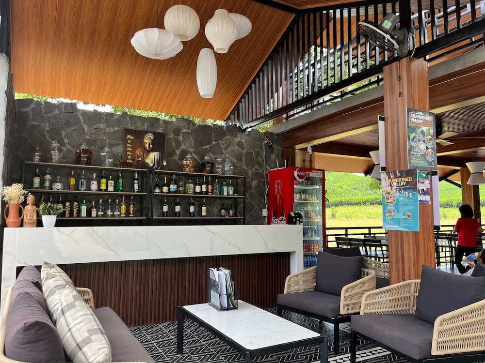 Nguyen Shack Retreat