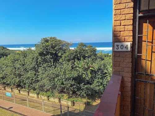 Oceanfront Bliss in Amanzimtoti