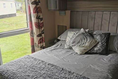2 Bed Lodge Sleeps 6 -pets Ok -patio -free Parking