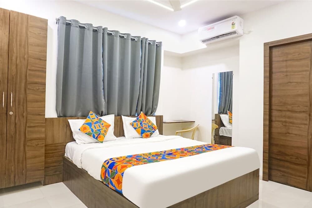 Fabhotel Sadanand Executive