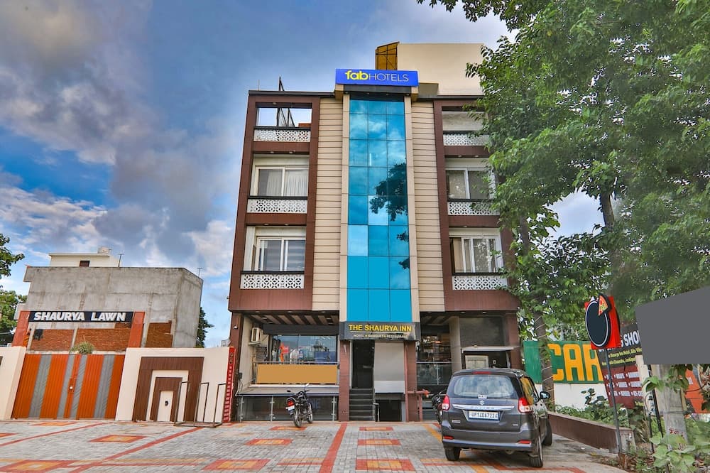 Fabhotel Shaurya Inn