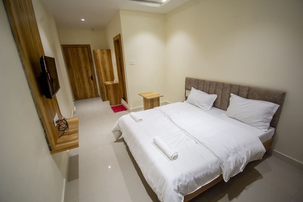 Hotel Anubhuti