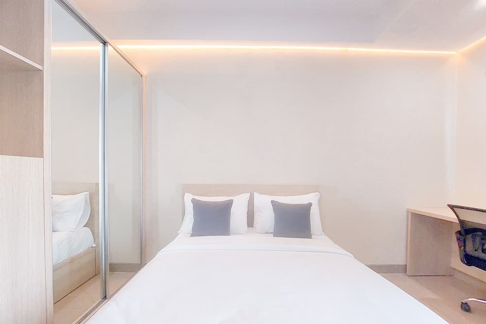 Restful And Cozy Living Studio Apartment At B Residence