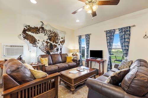 House of Trails-views and Nature on the Edge
