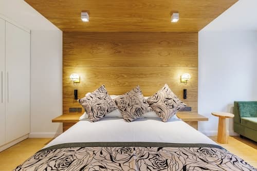 Rosemay Boutique Hotel Near Heathrow Airport