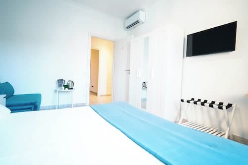 Salotto Tiburtino rooms