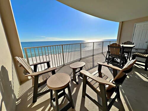 Regency Isle 703