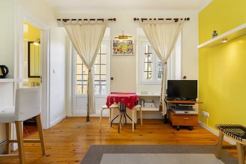 Central Alfama Hideaway Perfect To Explore Lisbon