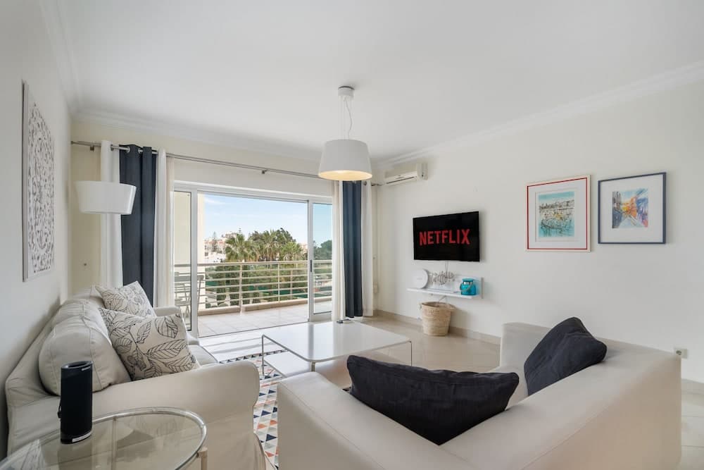 Family Holidays W/ S-Pool, Ac, Elevator & Garage