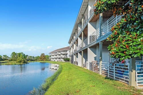 Romar Lakes 104B
