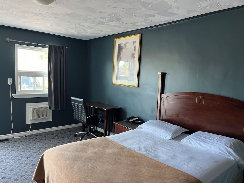 East Court Motel