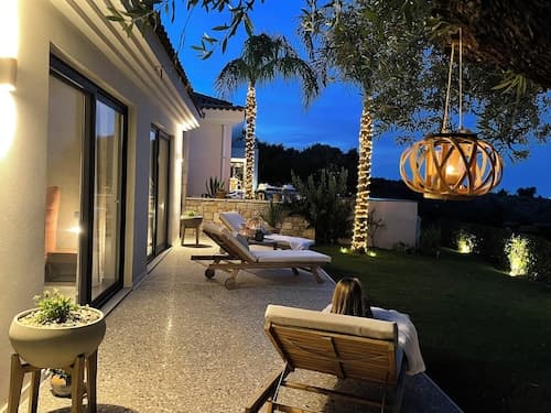 Garden Suite, Beautiful Seaview - Close to Beach
