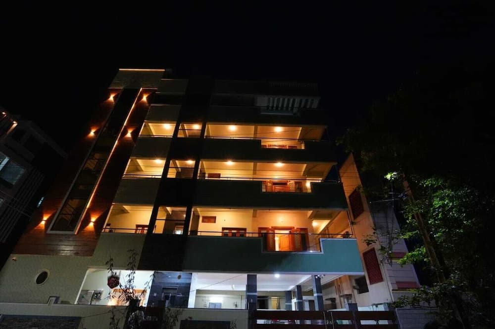 Trimukha homestay