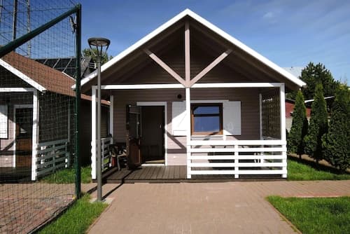 Holiday Homes With Swimming Pool, Miedzyzdroje