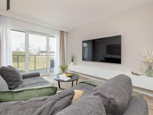 Comfortable Apartment, River View, Indoor Pool