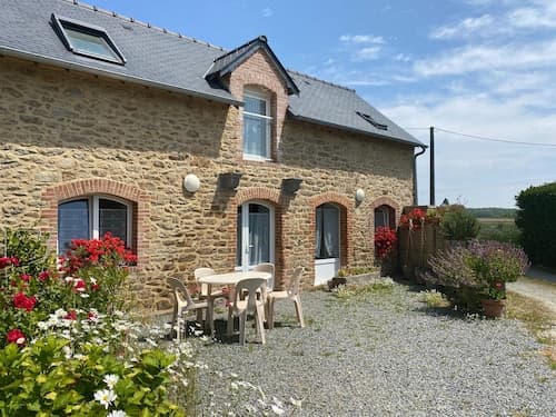 Semi-detached House, St. Meloir-des-ondes