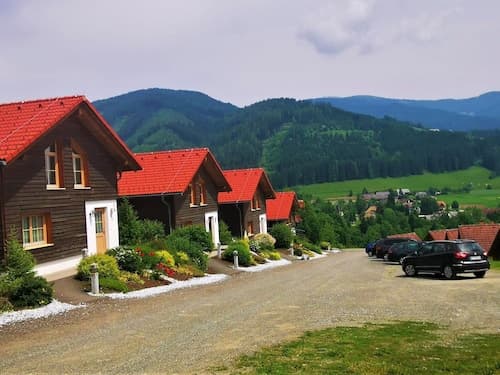 Chalet in Gaal by Ski Slopes & Bathing Pond
