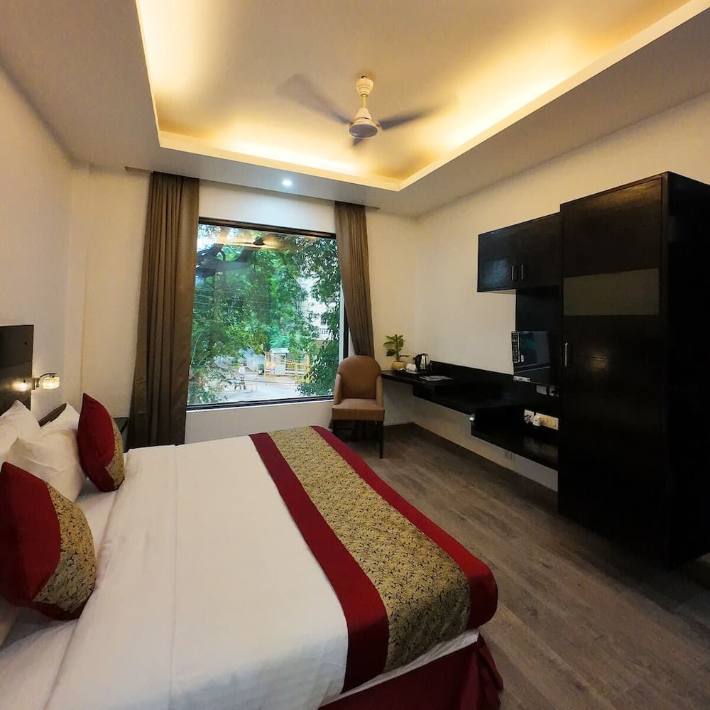 ACE 7 Hotel and Residence
