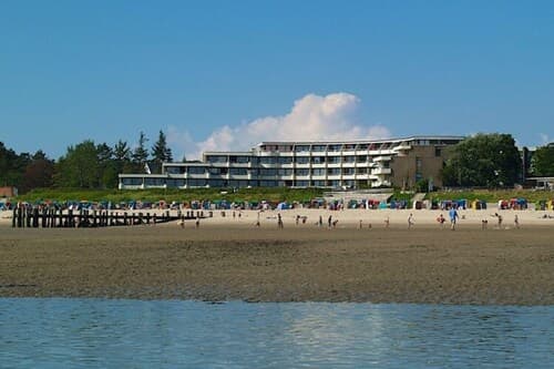 Holiday Apartment With sea Views of Fohr