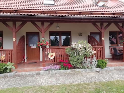 Kolczewo Cottage With BBQ & Garden