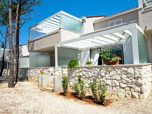 Zaton Apartment With Shared Pool