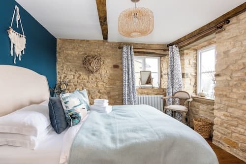 Windsor Cottage-Bolthole in heart of CN