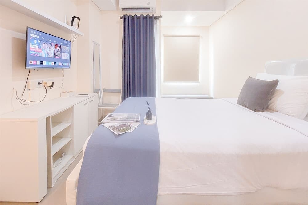 Good Place And Relaxing Studio Apartment At B Residence
