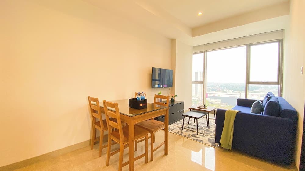 Comfy And Well Furnished 1Br Branz Bsd City Apartment