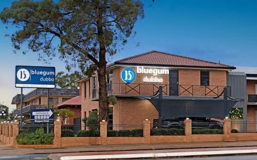 Bluegum Dubbo by Travellers