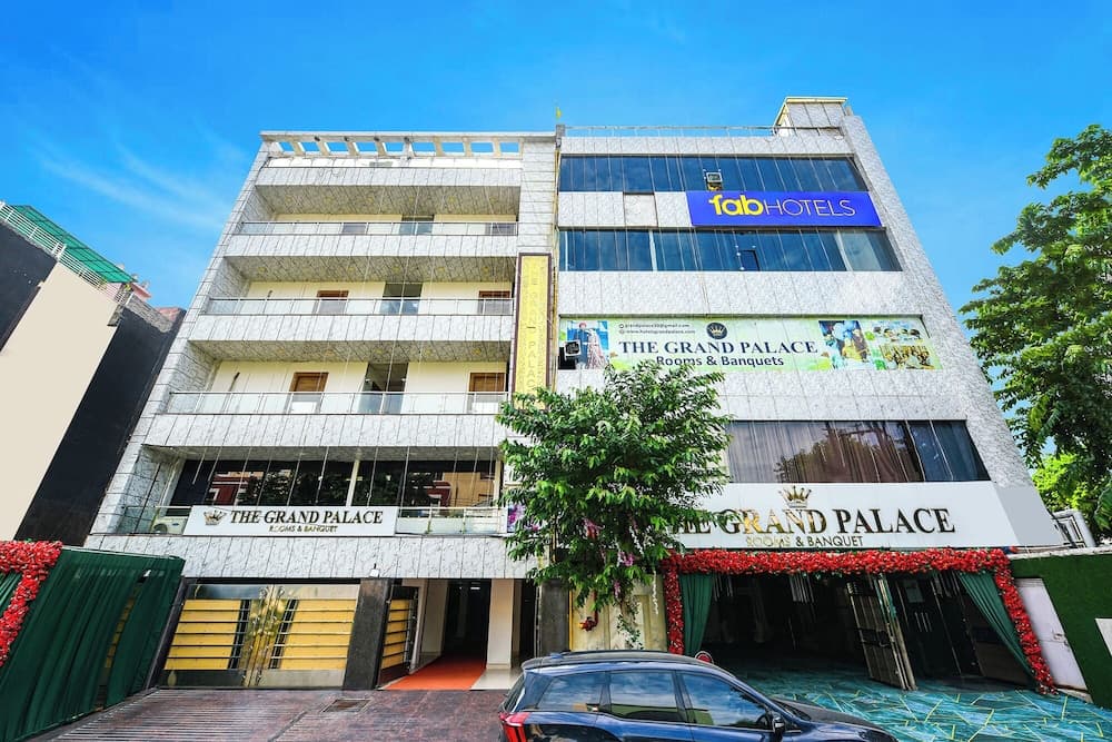 Fabhotel Prime Grand Palace I