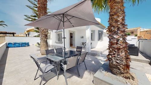 Sucina 3-bed Villa, Sleeps 6 & Pet Friendly