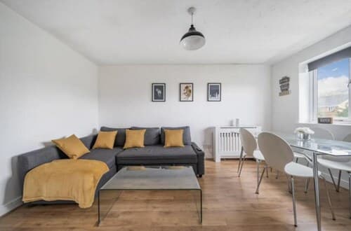 Charming Apartment Close to Central London