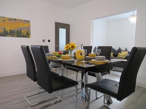 Stay in Comfort , Completely Renovated