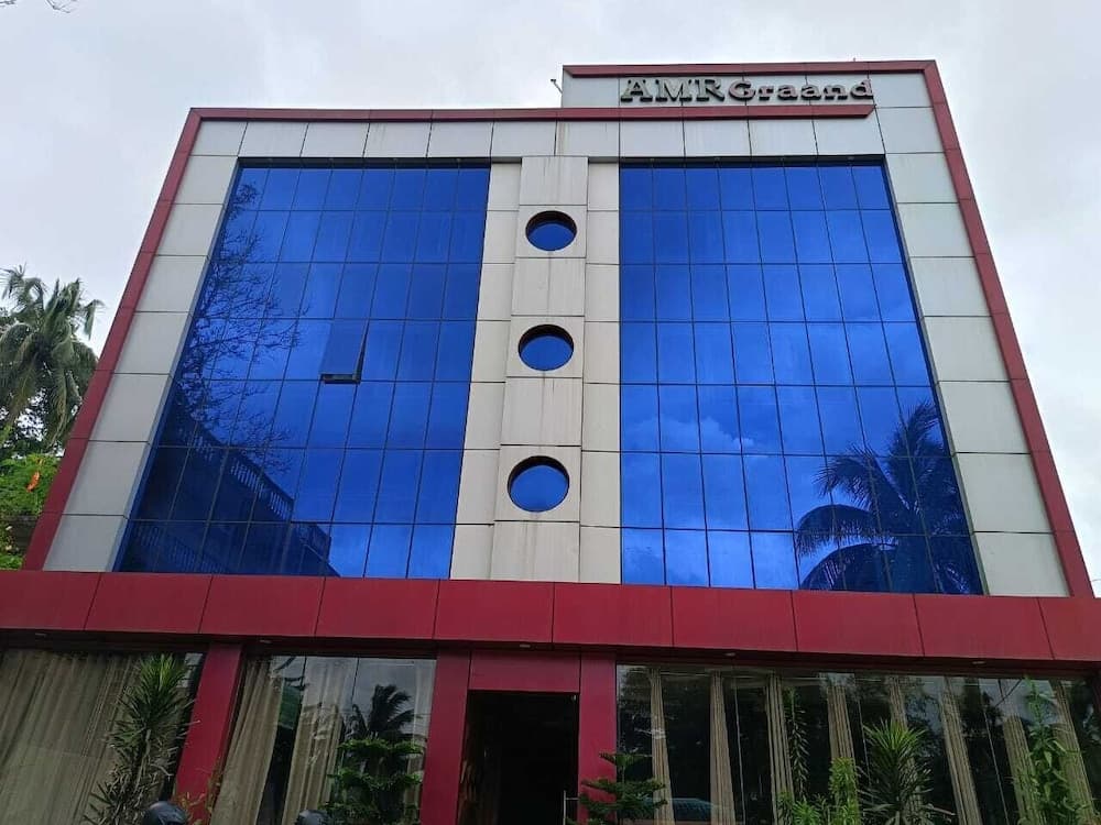 Hotel AMR GRAND