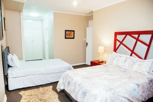 Sandton Hideout SPA and Accommodation
