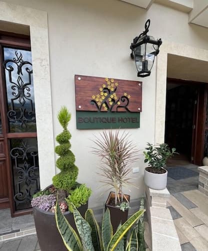 WR BOUTIQUE HOTEL
