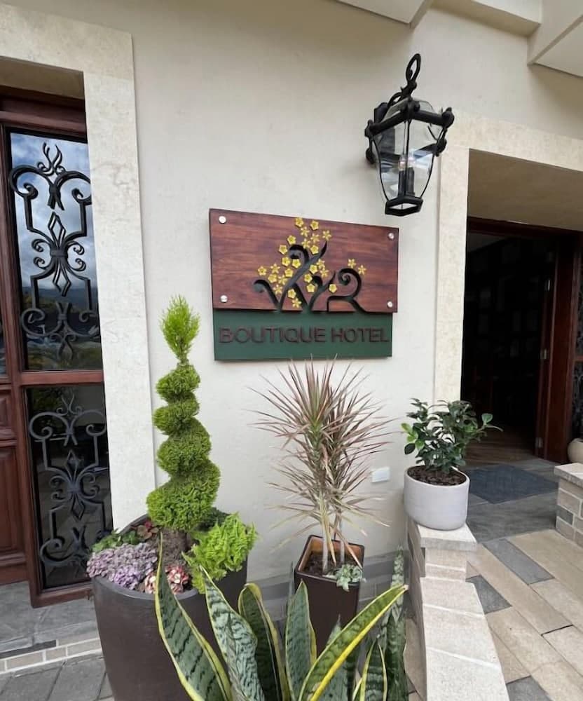 WR BOUTIQUE HOTEL