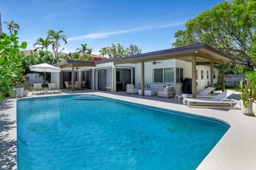 Ocean Breeze Villa 3 Bdr, Pool