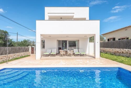 Garlanda 1 in Cala Llombards