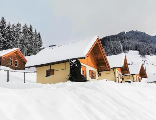 Chalet in Gaal by Ski Slopes & Alpine Park