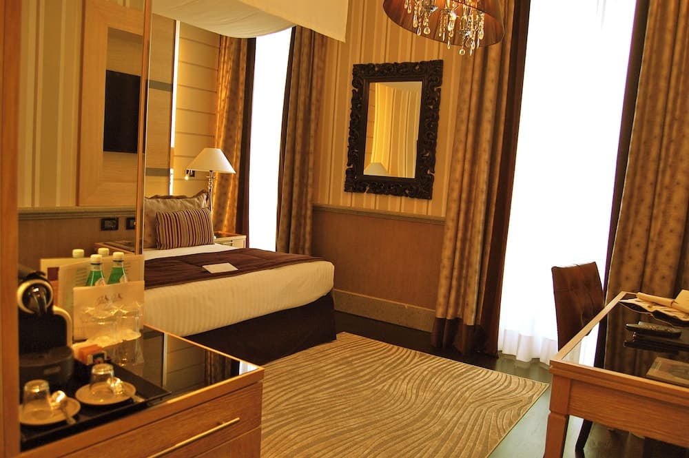 The Inn at the Spanish Steps Luxury Collection - Spanish Steps Suites