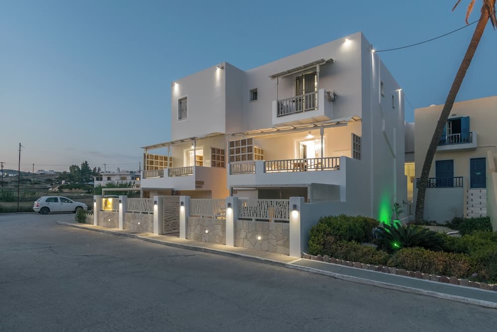 Orama Milos