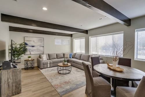 5 Bedroom plus loft room, 3 Bath home