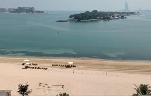 Al Dabas Beach Views 3BD Sleeps 6 Beachfront
